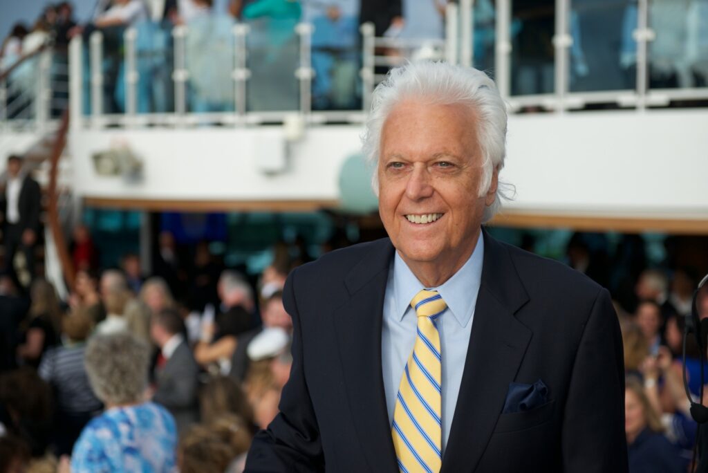 Jack Jones, hitmaking nightclub and ‘Love Boat’ singer, died at age 86.